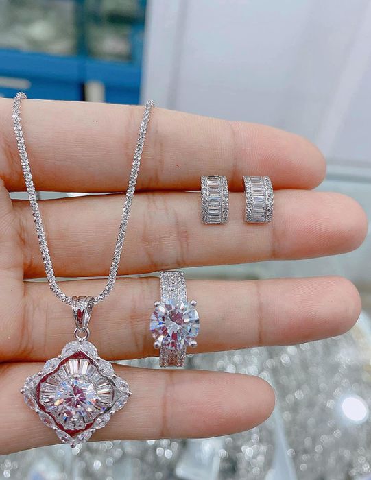 Không gian trưng bày đẳng cấp tại CG. Jewelry