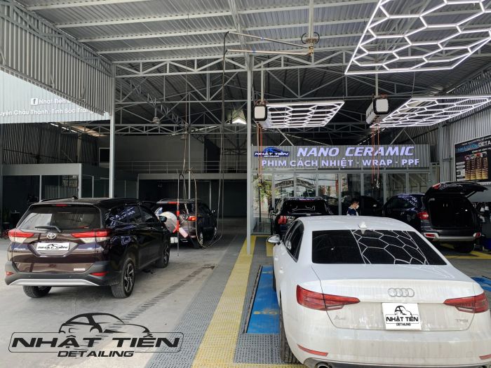 Hình ảnh không gian chăm sóc xe tại Nhật Tiền Detailing