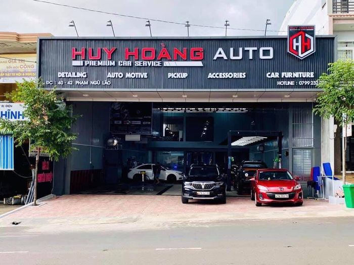 Không gian làm việc chuyên nghiệp tại Huy Hoàng Auto