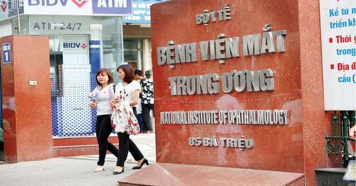 Hình ảnh hệ thống phòng khám và trang thiết bị hiện đại tại Bệnh viện Mắt Trung ương
