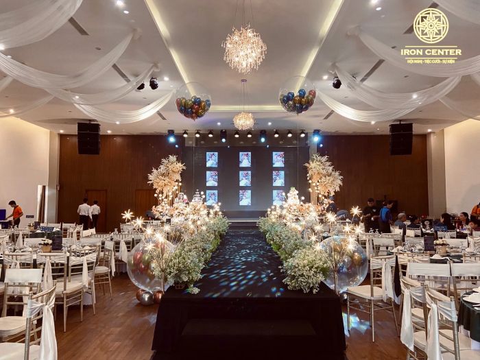 Không gian tiệc cưới phá cách tại Iron Center - Ảnh 1