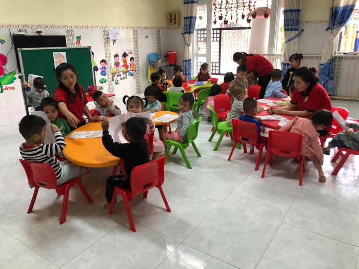 [Hình ảnh] Góc học tập đầy màu sắc tại Mầm Non Tân Mỹ