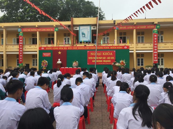 Hình ảnh ấn tượng về THPT Long Châu Sa - ngôi trường của những thành tích