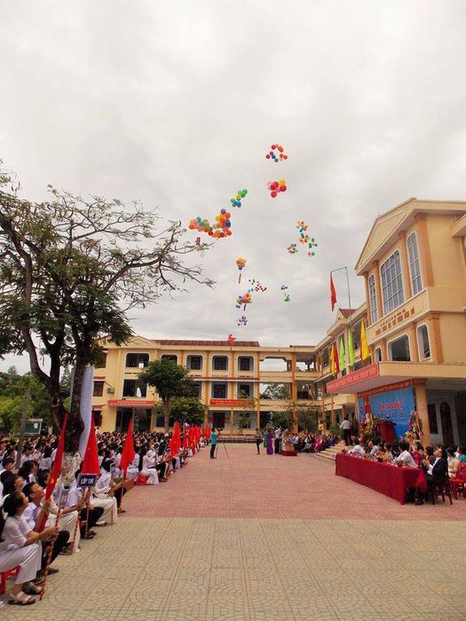 Hình ảnh Trường THPT Đồng Hới - Nơi khởi nguồn tri thức và phát triển tài năng