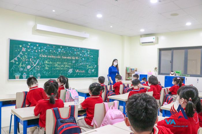 Hình ảnh tiêu biểu về môi trường giáo dục tại VAschools