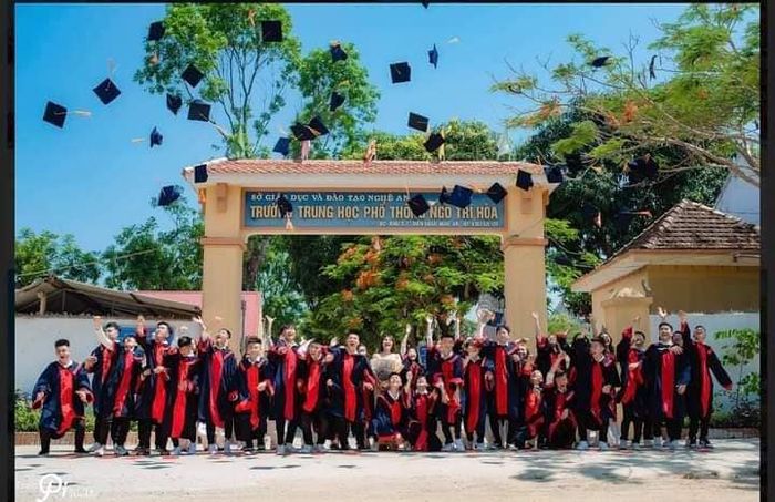 Toàn cảnh ấn tượng Trường THPT Ngô Trí Hòa