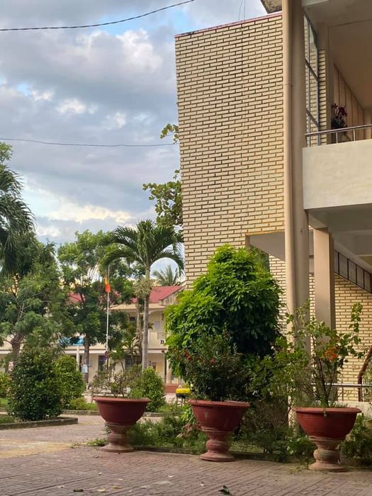 Khuôn viên tràn ngập tiếng cười của Trường Tiểu học Ngô Quyền