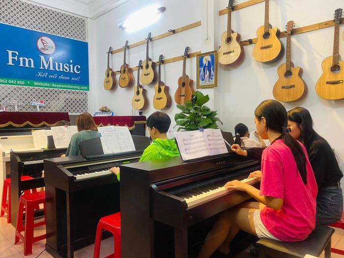 Không gian học tập đầy cảm hứng tại FM Music
