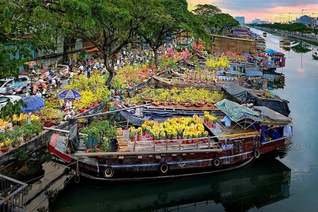 Chợ hoa sông Tiền - Hình ảnh 1