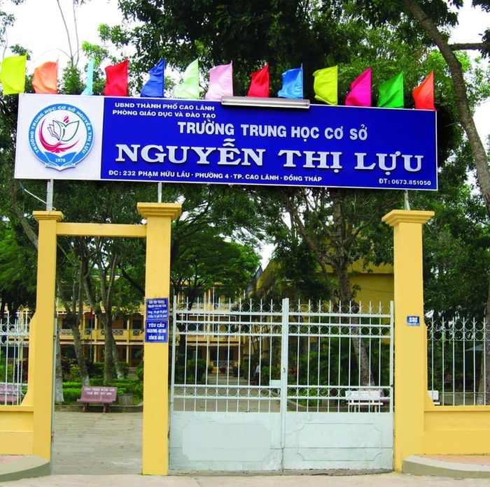 Hình ảnh khuôn viên xanh mát của Trường THCS Nguyễn Thị Lựu