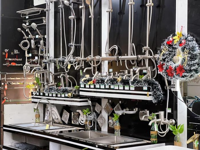Góc trưng bày tinh tế với đa dạng sản phẩm tại Showroom Lộ Dừa