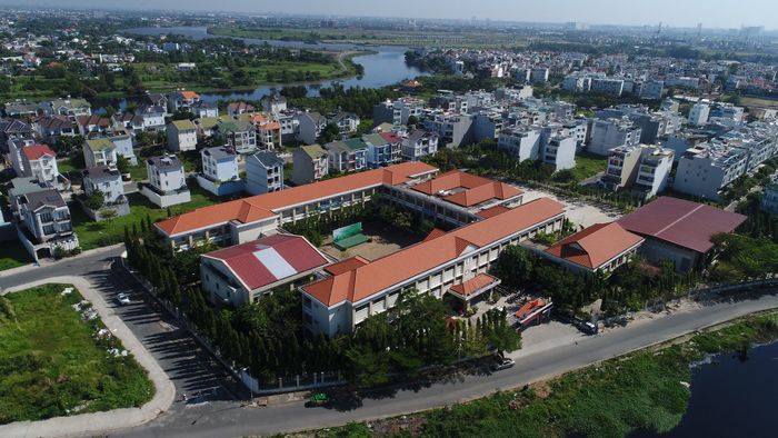 Toàn cảnh Trường THPT Trần Văn Giàu nhìn từ trên cao - Ảnh 2