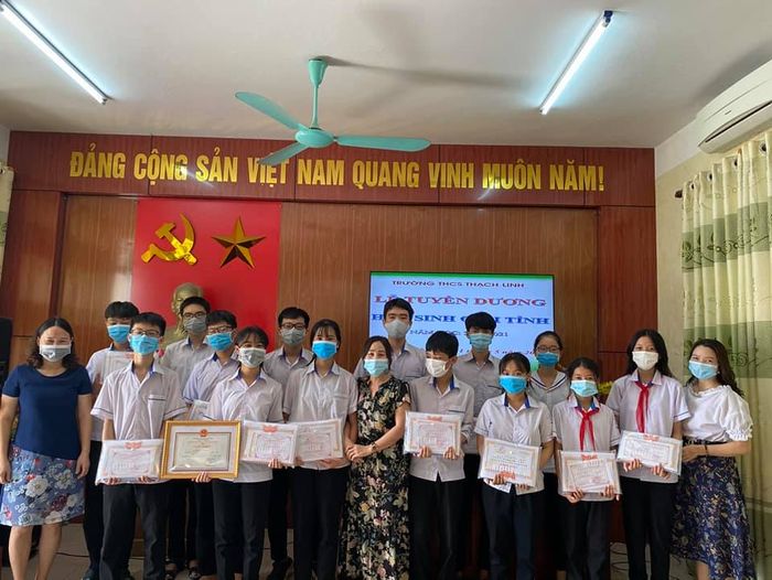 Thư viện hình ảnh đẹp về hoạt động giảng dạy tại THCS Thạch Linh