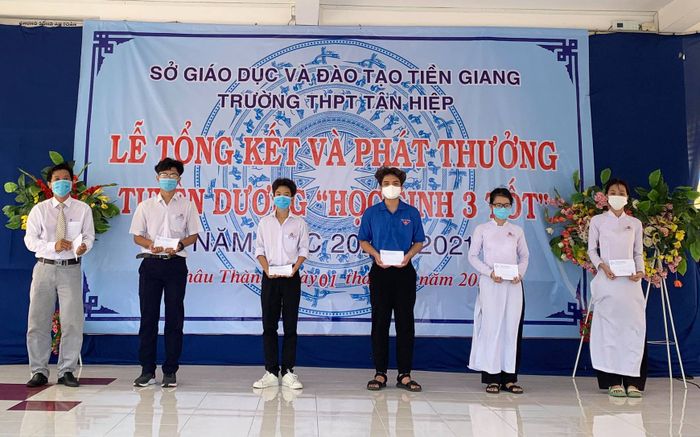 Hình ảnh đẹp về ngôi trường THPT Tân Hiệp - Nơi chắp cánh ước mơ