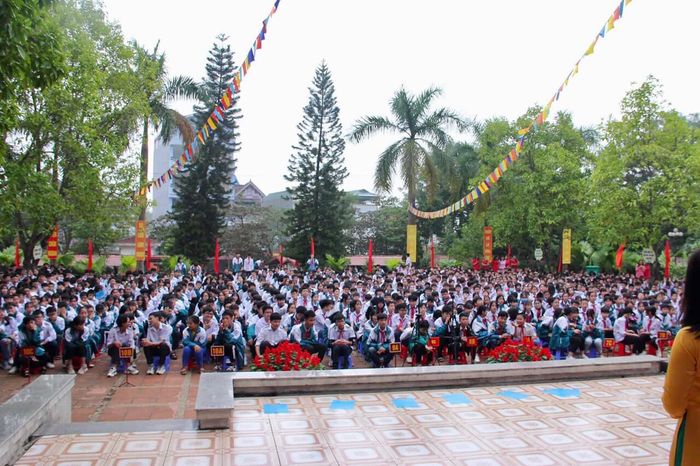 Không gian xanh mát tại Trường Hermann Gmeiner Việt Trì