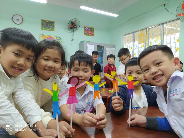Hoạt động ngoại khóa sôi nổi tại Trường Tiểu Học Hoàng Văn Thụ