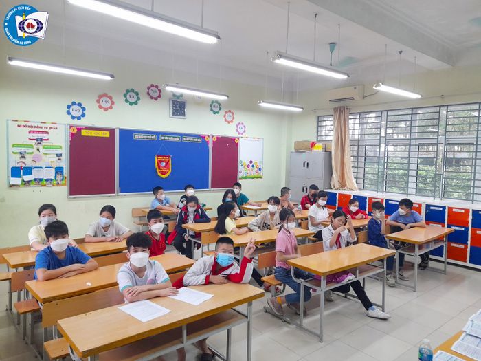 Giờ học STEM sáng tạo và đầy cảm hứng tại Đoàn Thị Điểm Hạ Long