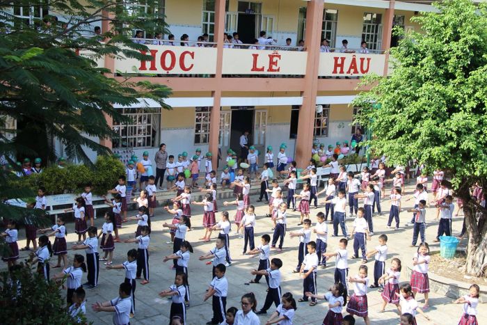 Trường Tiểu Học Lâm Văn Bền Ảnh 1