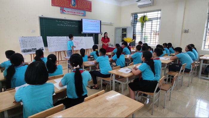 Giờ học sáng tạo tại Trường Tiểu học Liêm Chính