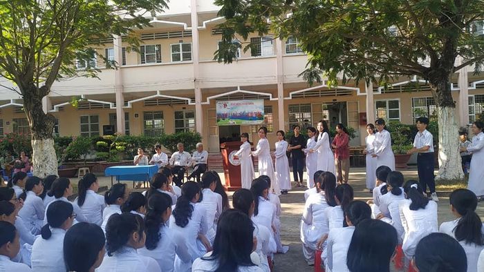 Hình ảnh ấn tượng về THPT Trương Định