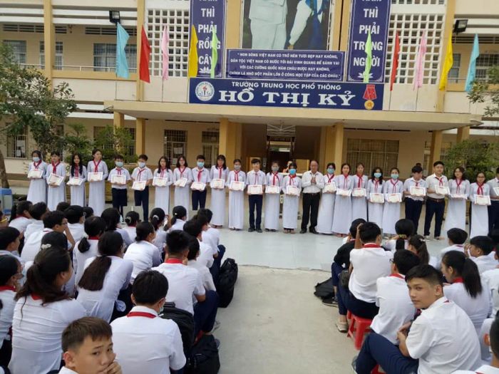 THPT Hồ Thị Kỷ - Ảnh 2 không gian học tập đầy cảm hứng