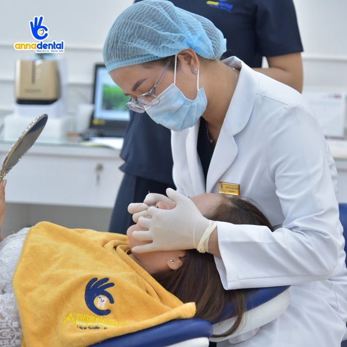 Hình ảnh thực tế về quy trình bọc răng sứ chuẩn y khoa tại Nha khoa Anna