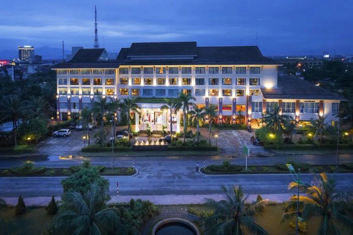 Sai Gon Quang Binh Hotel - Góc nhìn toàn cảnh từ sông Nhật Lệ