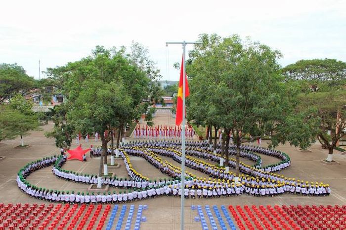 Toàn cảnh Trường THPT Chuyên Quang Trung