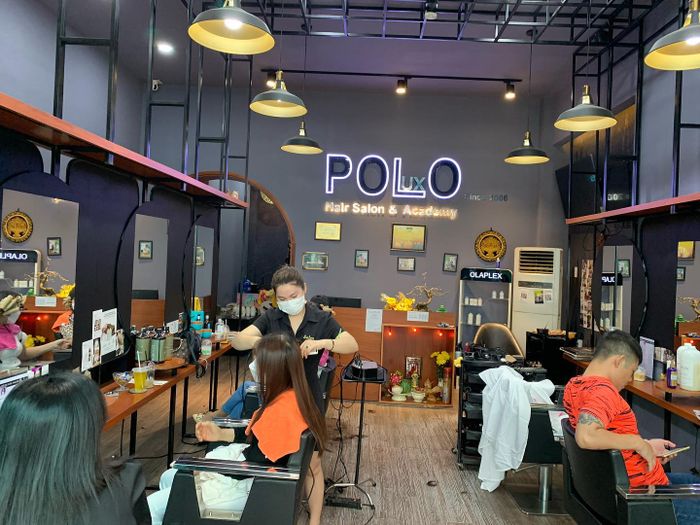 Không gian sang trọng và hiện đại tại Salon Polo