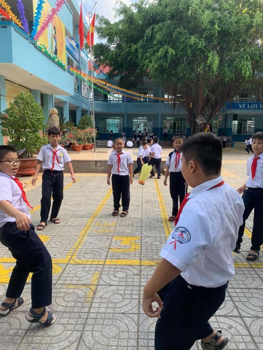 Những hoạt động ngoại khóa đầy màu sắc tại Trường Tiểu Học Hải Nam
