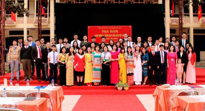 Cơ sở vật chất hiện đại và khuôn viên xanh mát tại THPT Trần Can