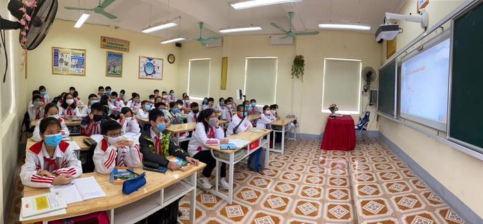 Cơ sở vật chất khang trang của ngôi trường vùng nông thôn Hòa Lạc