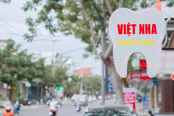 Hình ảnh thực tế về cơ sở vật chất hiện đại tại Nha Khoa Việt Nha Cam Ranh