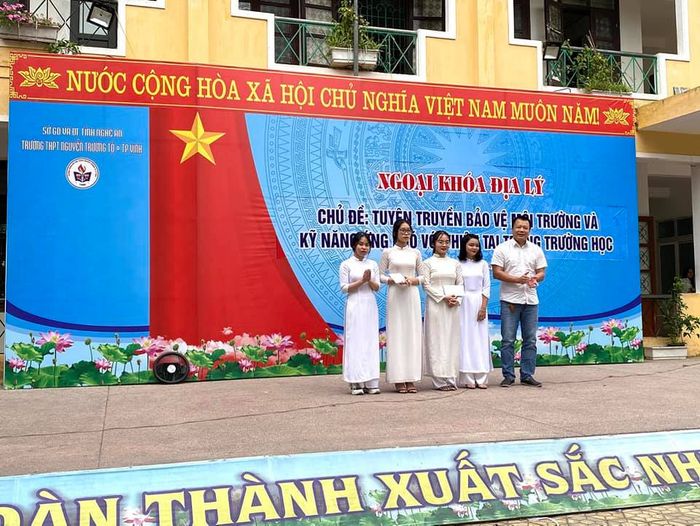 Không gian giáo dục hiện đại tại THPT Nguyễn Trường Tộ qua ảnh 1