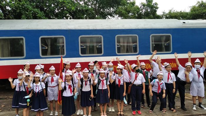 Khuôn viên xanh mát cùng cơ sở vật chất hiện đại tại Trường Tiểu học Phủ Hà 1