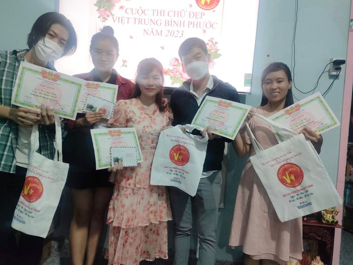 Hình ảnh lớp học tại Việt Trung Bình Phước - Tiếng Trung Trần Huyền