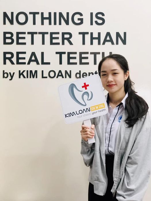 Kim Loan Dental - Hình ảnh 2: Góc nhìn chân thực về quy trình thăm khám chuyên nghiệp, nơi mỗi chi tiết đều được chăm chút tỉ mỉ.