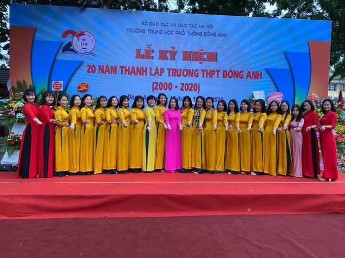 Góc học tập đầy nắng tại Trường THPT Đông Anh