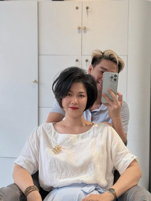 Không gian sang trọng và hiện đại tại Hoàng Toni Hairsalon