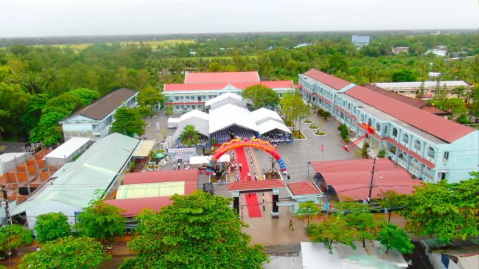 Ngôi trường THPT Trần Văn Thời tọa lạc tại Cà Mau - Ảnh 2 chân thực