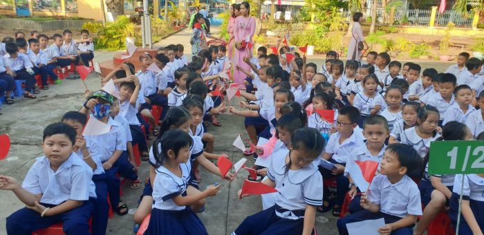 Giờ học ngoại khóa đầy hứng khởi tại Trường Tiểu học Nguyễn Bỉnh Khiêm (Ảnh 2)