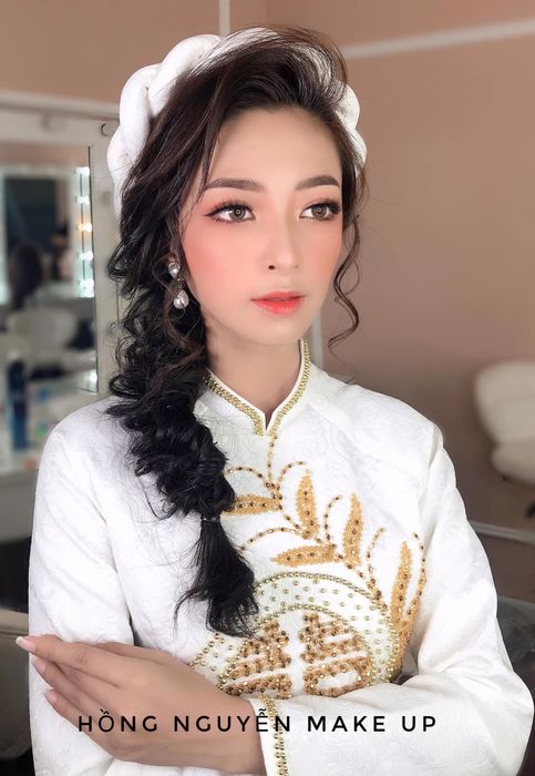 Hồng Nguyễn Make Up & Bridal ảnh 2