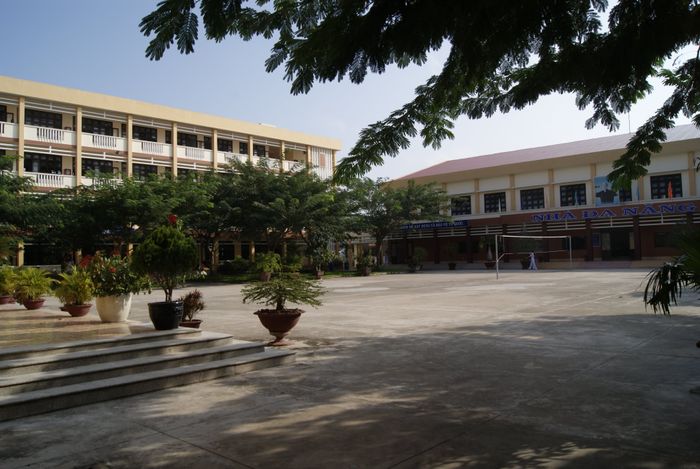 Góc nhìn chân thực về THPT Vĩnh Bình