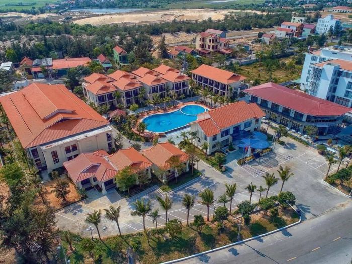 Manli Resort Quảng Bình - góc nhìn từ biển Nhật Lệ mộng mơ
