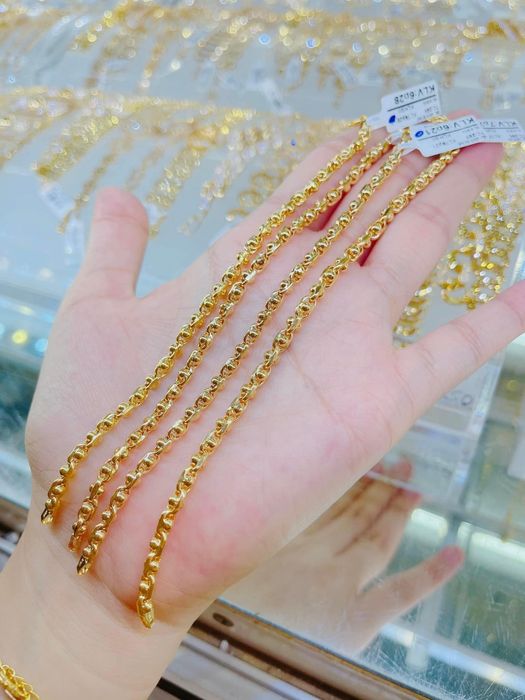 Bộ sưu tập nhẫn cưới tinh xảo tại Tiệm Vàng Oanh Oanh