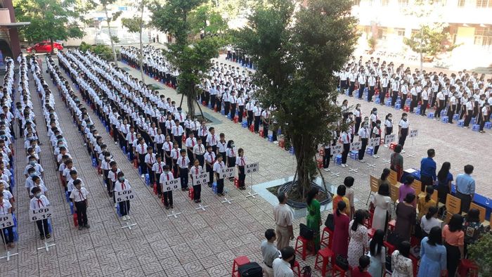 Hình ảnh đẹp về ngôi trường THCS Nguyễn Thị Minh Khai - nơi ghi dấu bao kỷ niệm học trò.