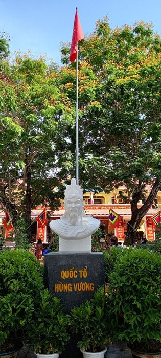 Hình ảnh thứ hai về Trường THCS Hùng Vương - Nơi gìn giữ truyền thống hiếu học