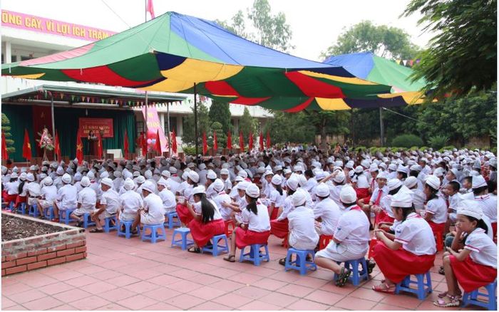 Hình ảnh ấn tượng về Trường Tiểu học Nguyễn Bình - Ngôi trường chuẩn Quốc gia đầu tiên tại Quảng Yên
