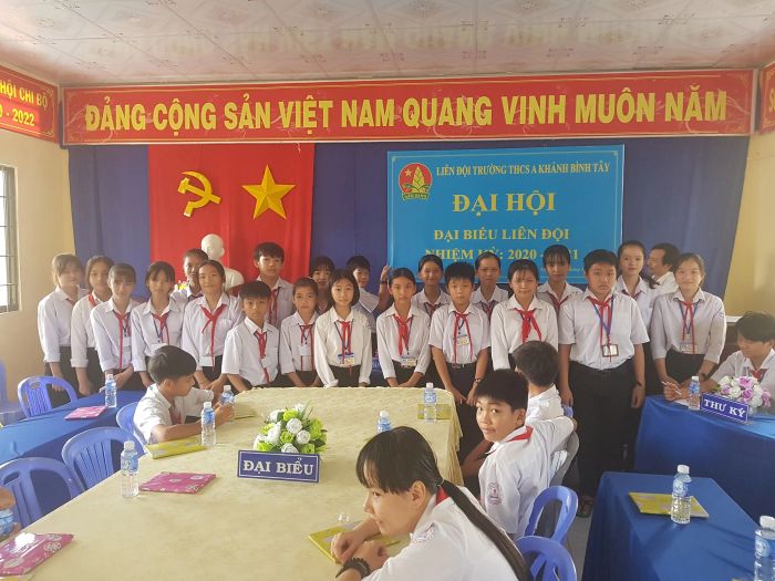 Hình ảnh ấn tượng về Trường THCS Khánh Bình Tây - Ngôi trường chuẩn quốc gia giữa vùng sâu với khuôn viên xanh-sạch-đẹp