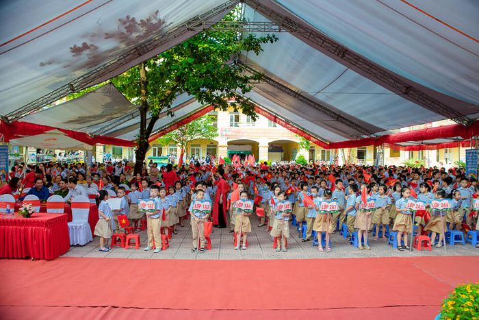 Thư viện hình ảnh hoạt động của Trường Tiểu học Lê Văn Tám